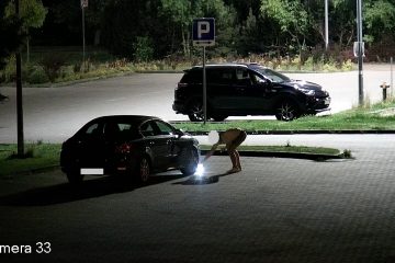 Podejrzane zachowanie osoby na parkingu przy ul. Pileckiego