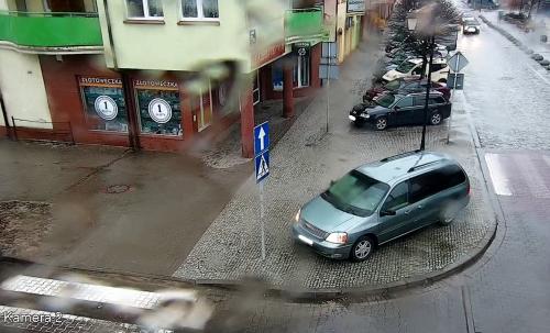 23.Parkowanie-w-rejonie-skrzyzowania-ul.-Okrzei-Lukasinskiego