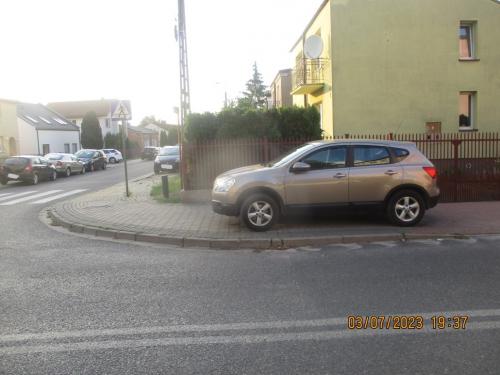 3a.Parkowanie-w-rejonie-skrzyzowania-ul.Struga-ul.-Promienna.